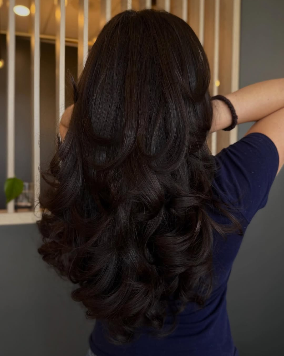 Voluminous Dark Chocolate Layered Blowout